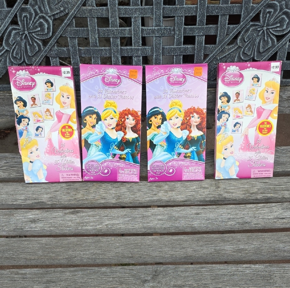 Disney Princess Valentine And Sticker Collection